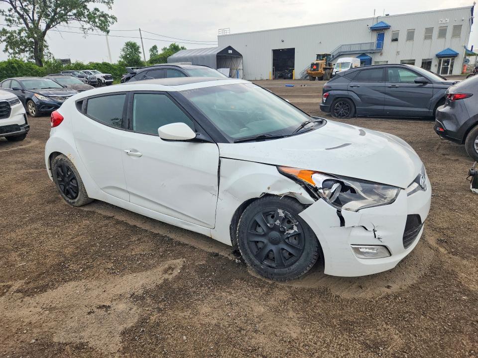 Photo 4 from auction – 2013 HYUNDAI VELOSTER with VIN KMHTC6AD7DU136869