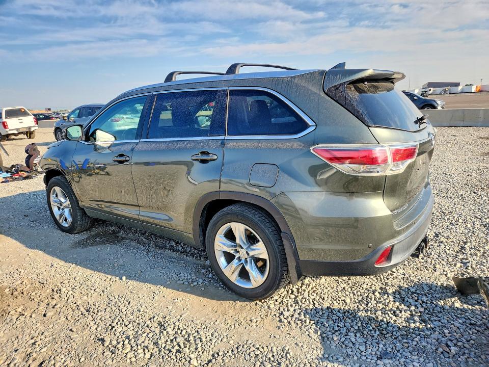 Photo 2 from auction – 2015 TOYOTA HIGHLANDER with VIN 5TDDKRFH9FS143483