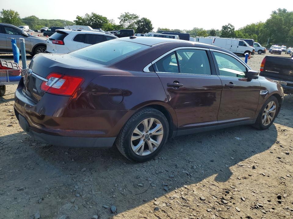 Photo 3 from auction – 2010 FORD TAURUS with VIN 1FAHP2EW9AG157399