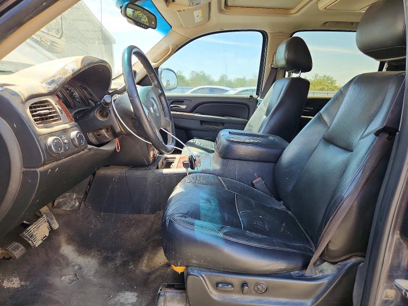 Photo 7 from auction – 2010 CHEVROLET AVALANCHE with VIN 3GNVKGE01AG188615
