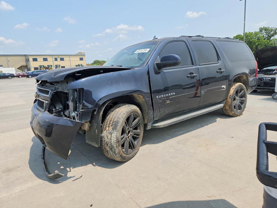 CHEVROLET SUBURBAN 2014 with VIN 1GNSCHE02ER212321 - Photo from auction