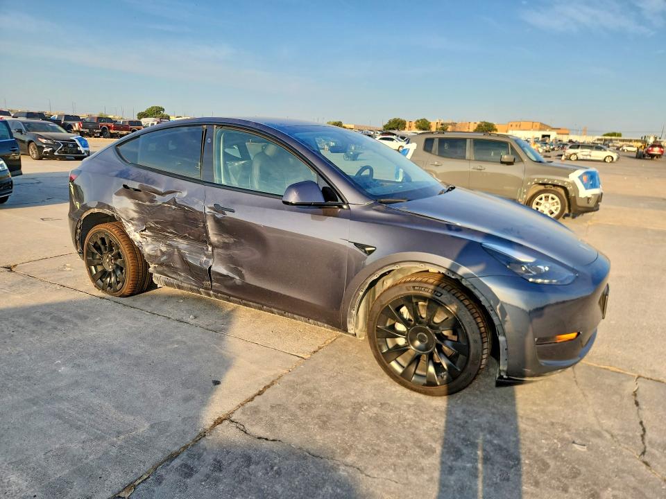 Photo 4 from auction – 2023 TESLA MODEL Y with VIN 7SAYGDEE7PF857098