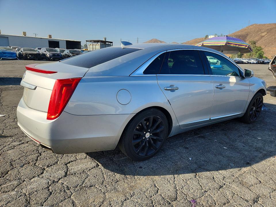 Foto 3 de la subasta – 2015 CADILLAC XTS con VIN 2G61N5S35F9262799