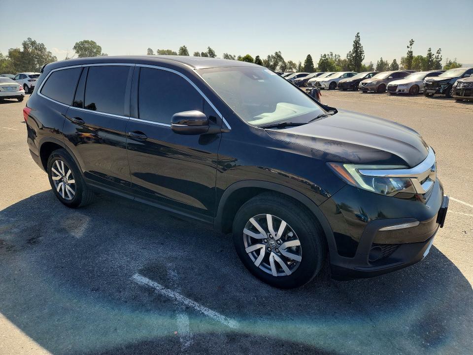 Photo 4 from auction – 2020 HONDA PILOT with VIN 5FNYF5H56LB028759