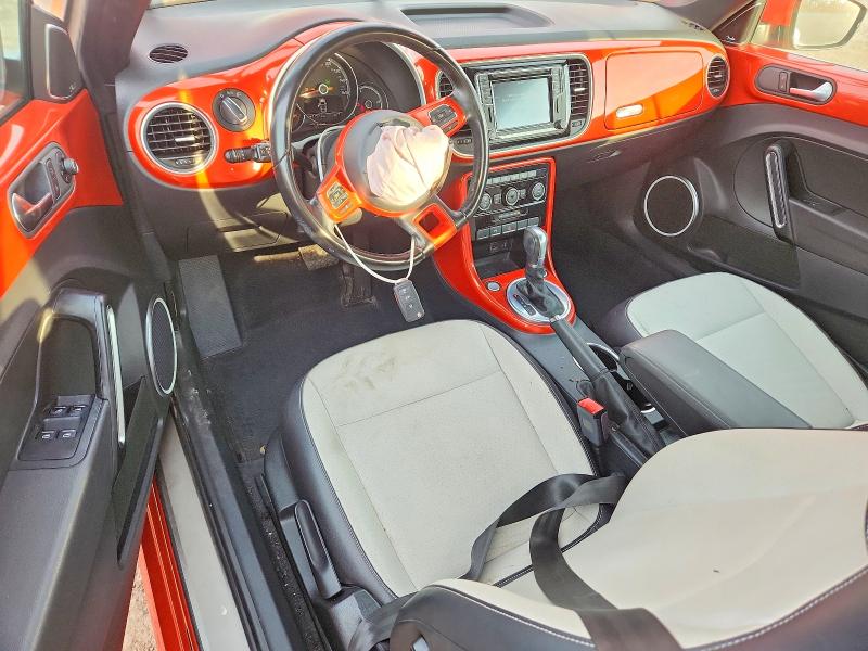 Photo 8 from auction – 2017 VOLKSWAGEN BEETLE with VIN 3VW517AT9HM804629