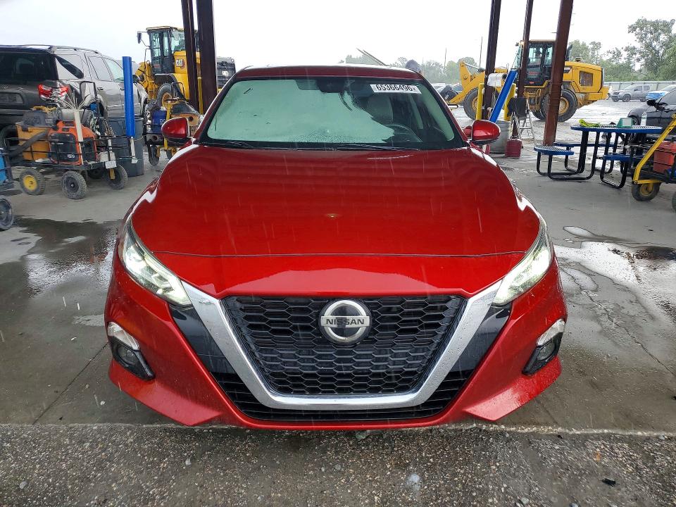 Photo 5 from auction – 2019 NISSAN ALTIMA with VIN 1N4BL4DV5KC164686