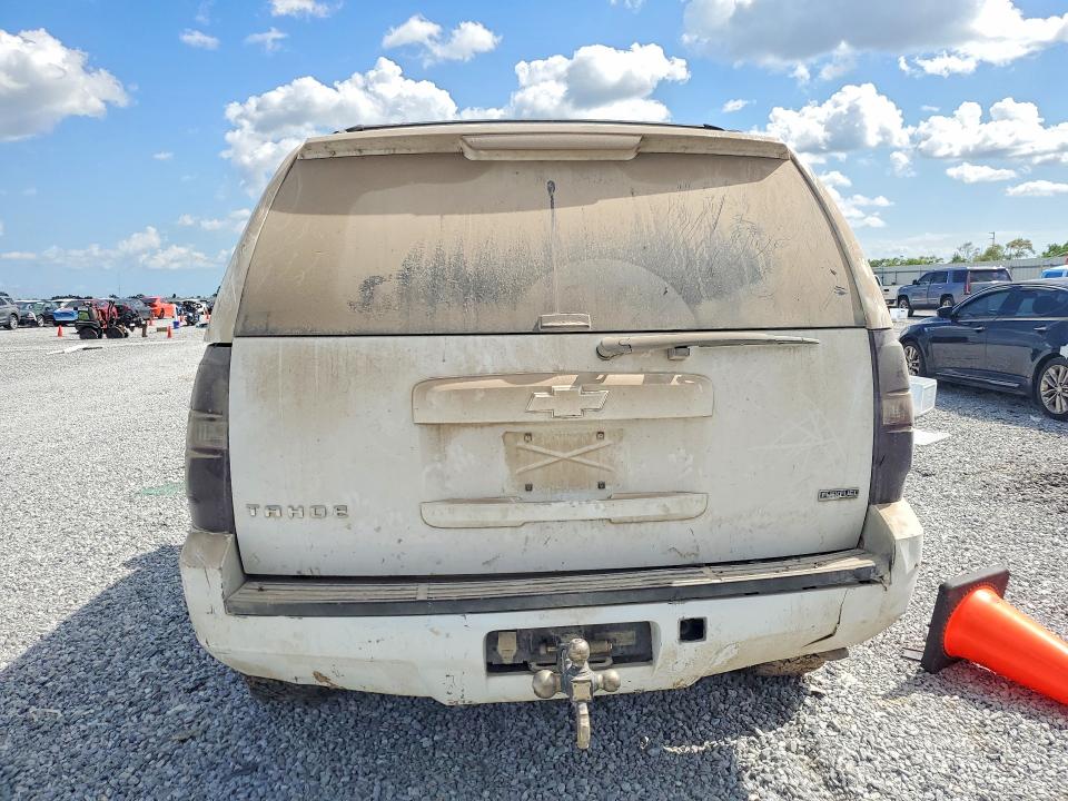 Photo 6 from auction – 2011 CHEVROLET TAHOE with VIN 1GNSCAE05BR314487