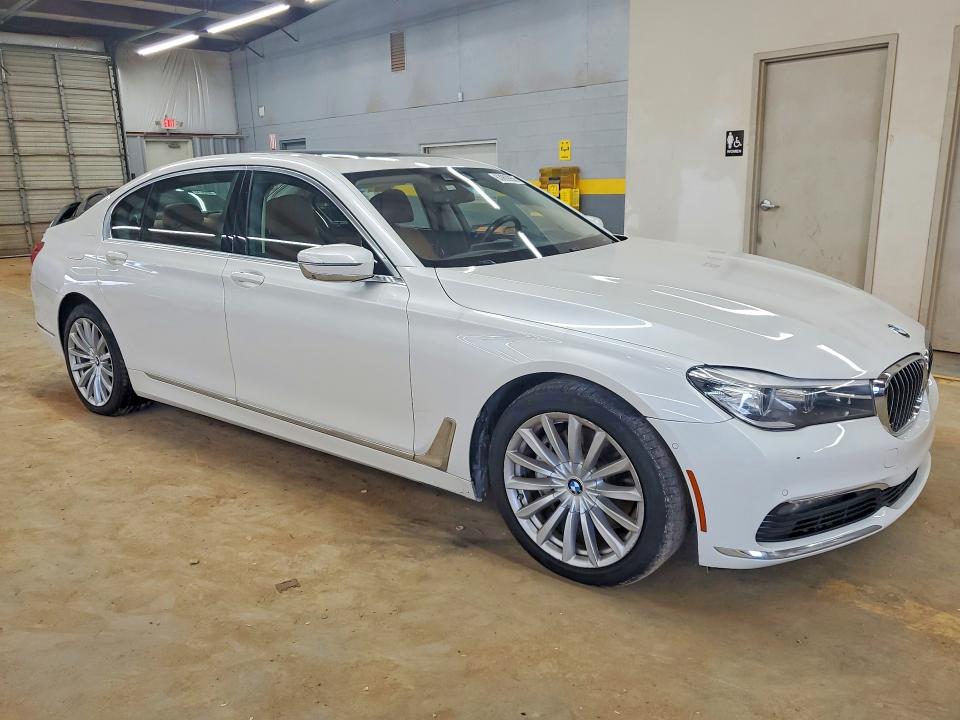 Photo 4 from auction – 2018 BMW 740 with VIN WBA7E2C53JG743146