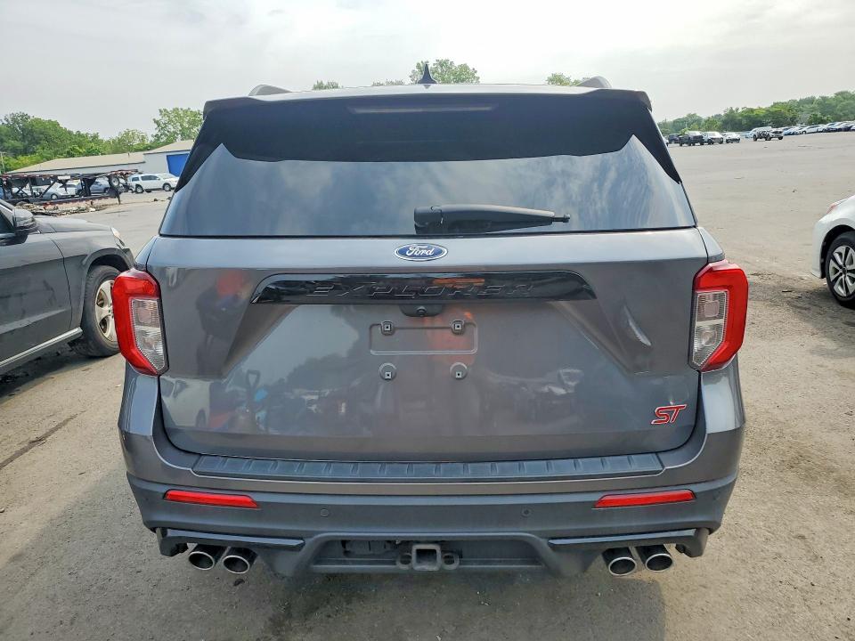Photo 6 from auction – 2021 FORD EXPLORER with VIN 1FM5K8GC5MGB62438