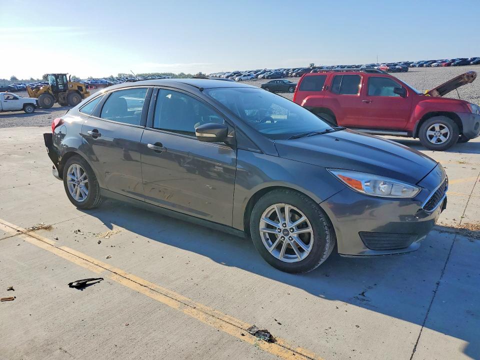 Photo 4 from auction – 2016 FORD FOCUS with VIN 1FADP3F27GL280635