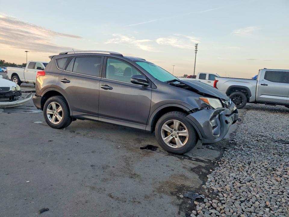 Photo 4 from auction – 2013 TOYOTA RAV4 with VIN 2T3RFREV7DW089906