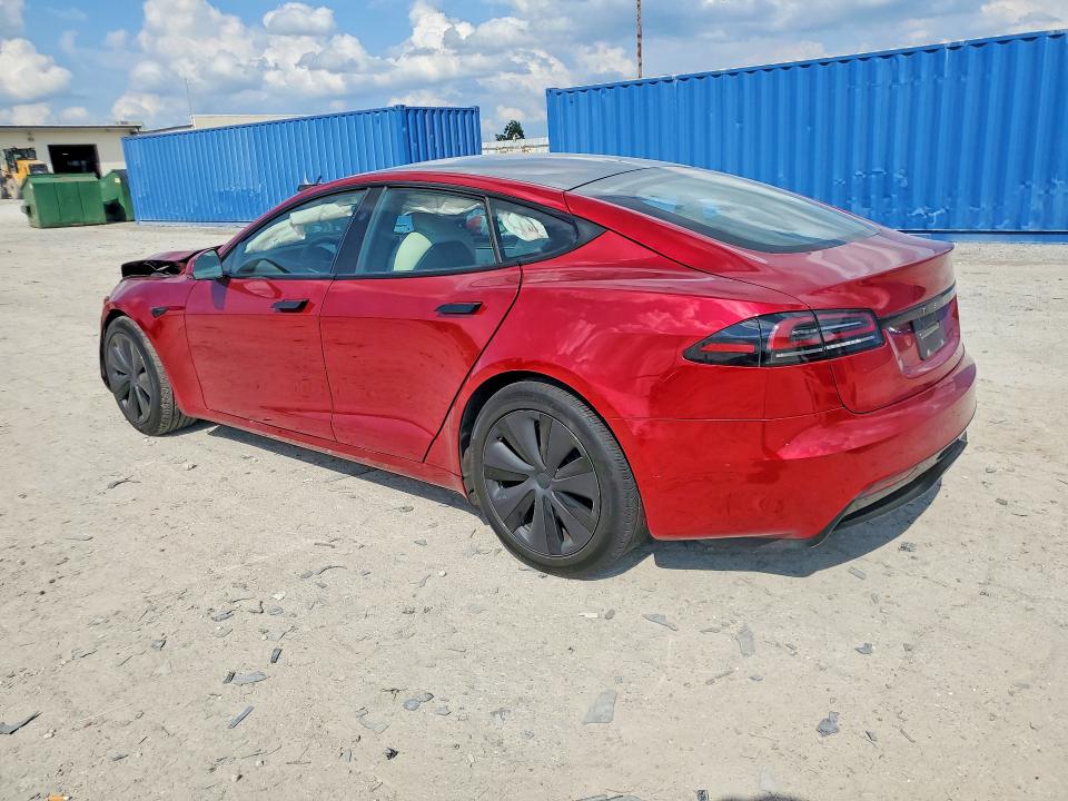 Фото 2 с аукциона – 2023 TESLA MODEL S с VIN 5YJSA1E52PF528859