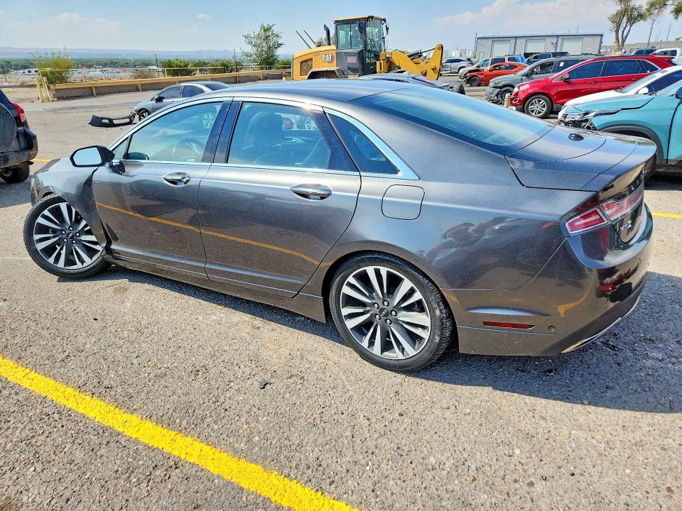 Photo 2 from auction – 2019 LINCOLN MKZ with VIN 3LN6L5MUXKR621661
