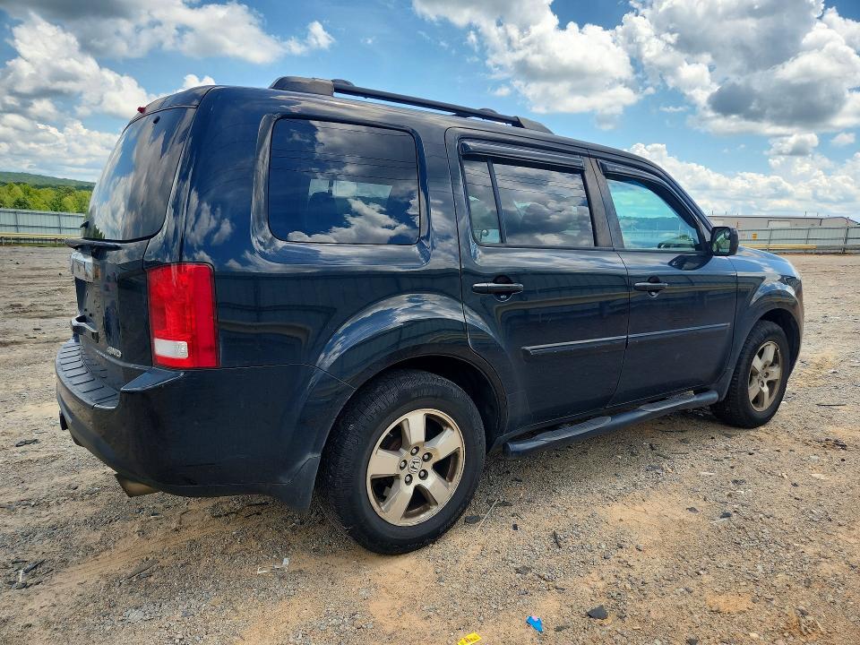 Photo 3 from auction – 2015 HONDA PILOT with VIN 5FNYF4H50FB052957