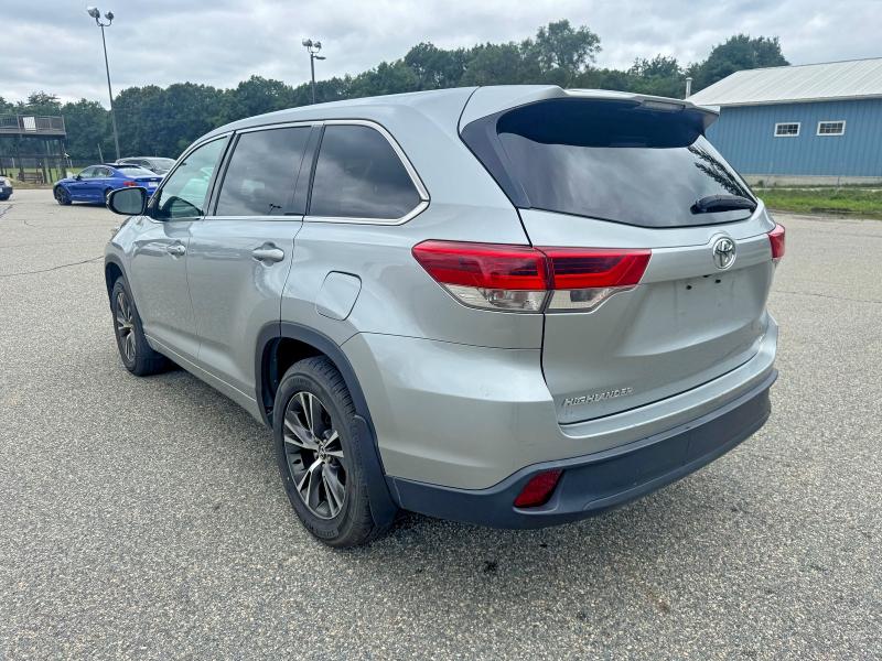 Photo 3 from auction – 2018 TOYOTA HIGHLANDER with VIN 5TDBZRFH7JS845989