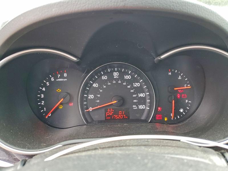 Photo 9 from auction – 2015 KIA SORENTO with VIN 5XYKT3A67FG557107