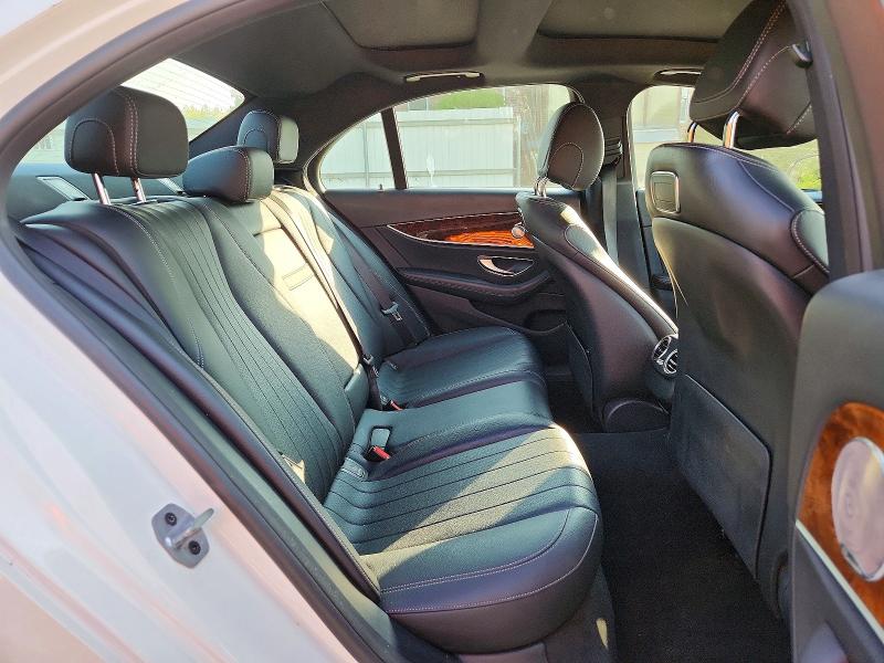Photo 10 from auction – 2019 MERCEDES-BENZ E with VIN WDDZF4KB9KA615774