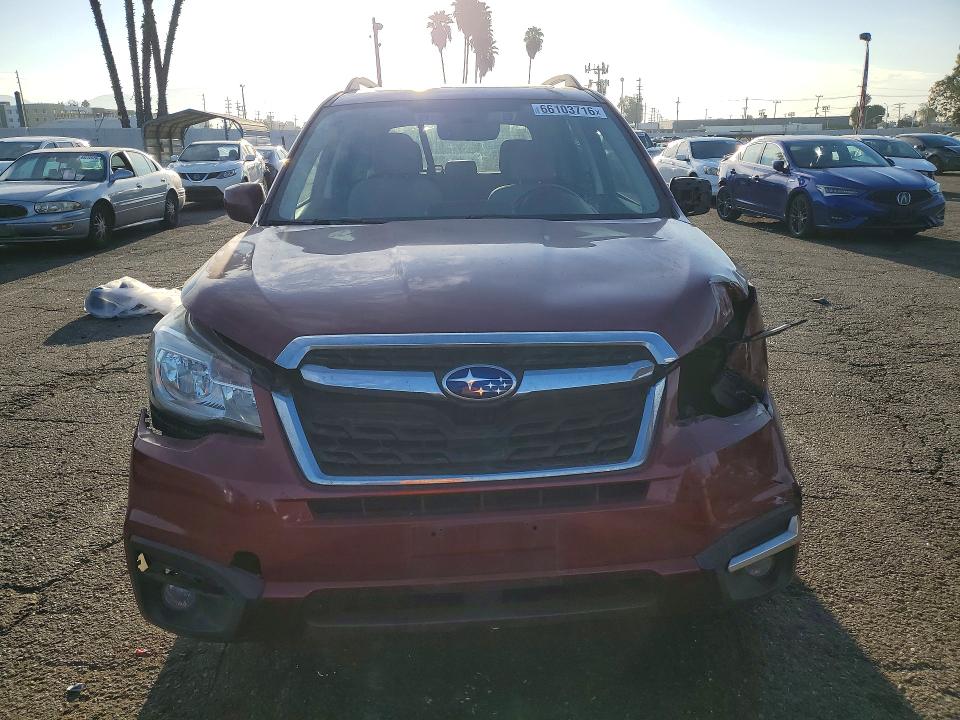 Photo 5 from auction – 2018 SUBARU FORESTER with VIN JF2SJAGC2JH406989