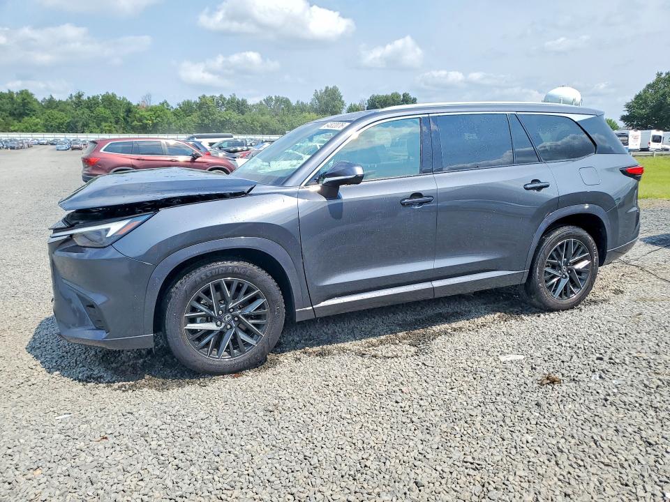 LEXUS TX 350 2024 with VIN 5TDAAAB6XRS009081 - Photo from auction