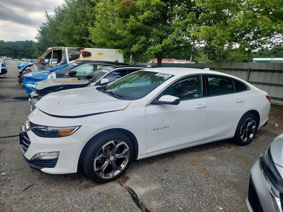 CHEVROLET MALIBU 2021 with VIN 1G1ZD5ST6MF034178 - Photo from auction