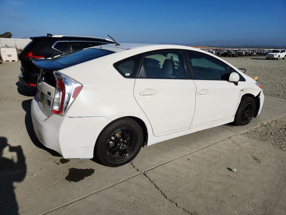 Photo 3 from auction – 2012 TOYOTA PRIUS with VIN JTDKN3DUXC1544965