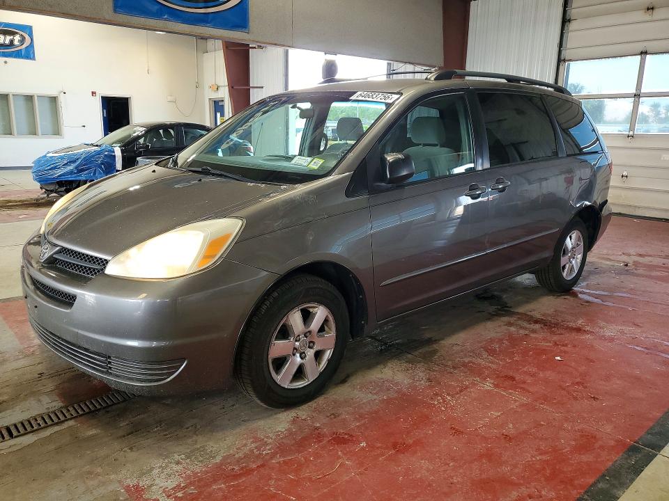 TOYOTA SIENNA 2004 with VIN 5TDZA23C04S161876 - Photo from auction