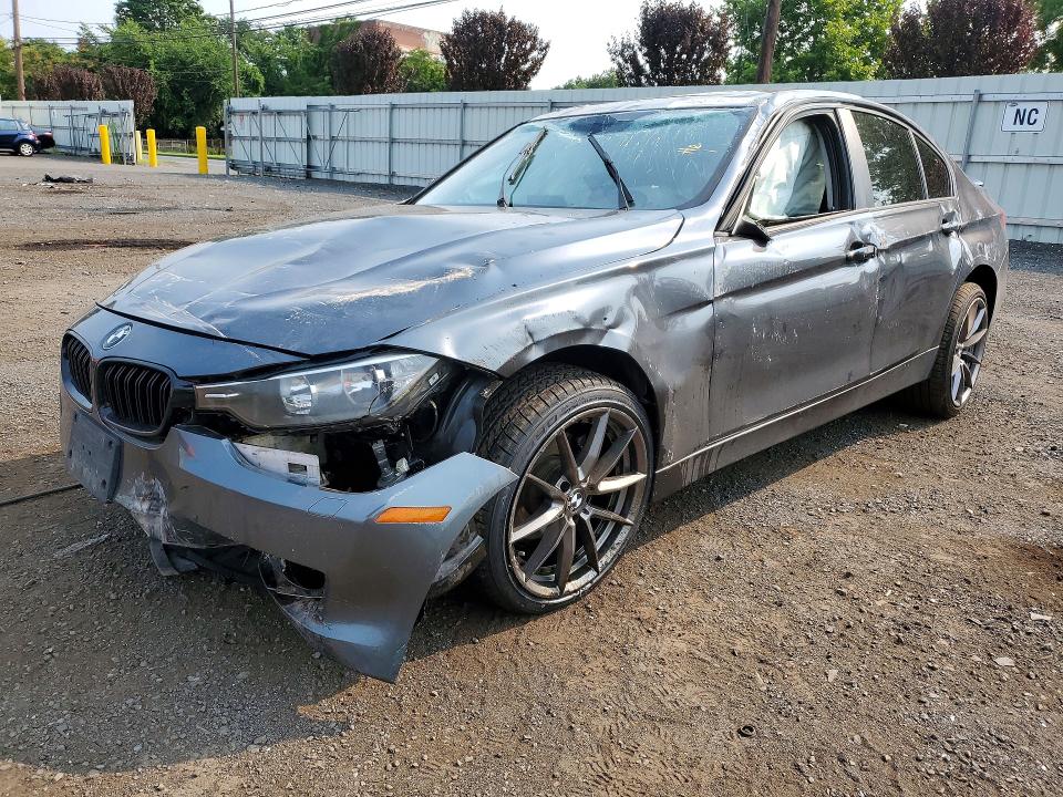 Снимка 1 от търг – 2014 BMW 328 с VIN WBA3B5G59ENS08097