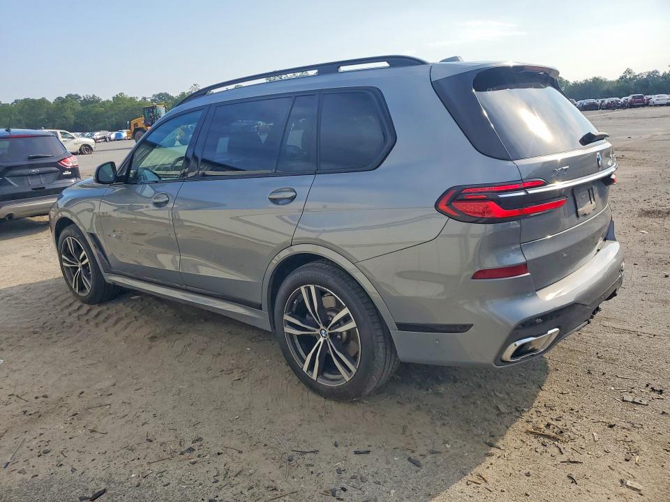 Photo 2 from auction – 2023 BMW X7 with VIN 5UX23EM04P9R40684