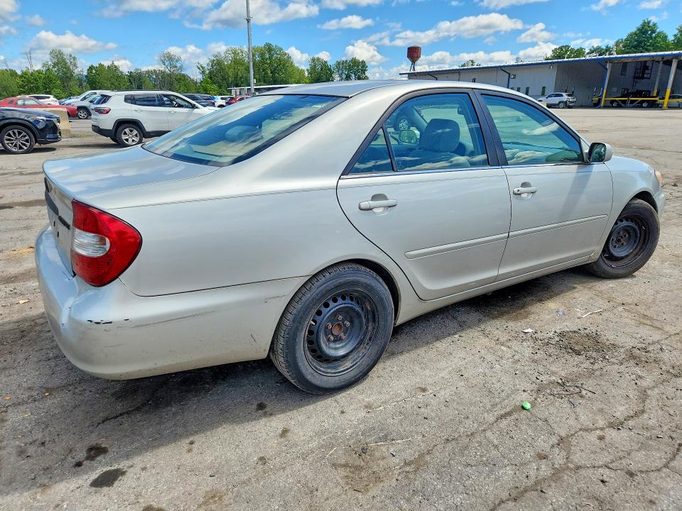 Photo 3 from auction – 2003 TOYOTA CAMRY with VIN 4T1BE32K03U139645