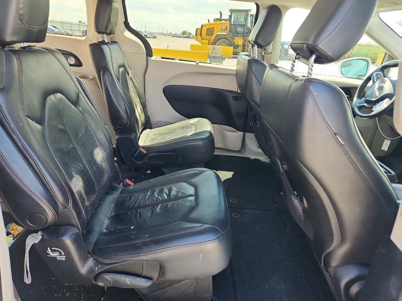 Photo 11 from auction – 2017 CHRYSLER PACIFICA with VIN 2C4RC1BG2HR642655