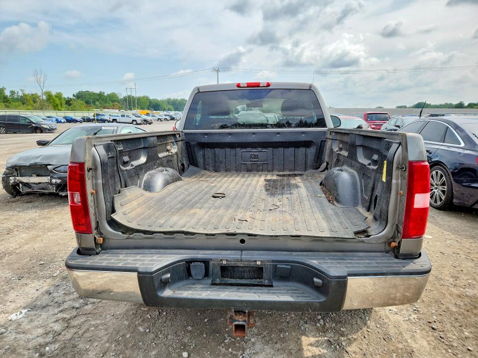 Photo 6 from auction – 2012 CHEVROLET SILVERADO with VIN 1GCNKPE05CZ262081