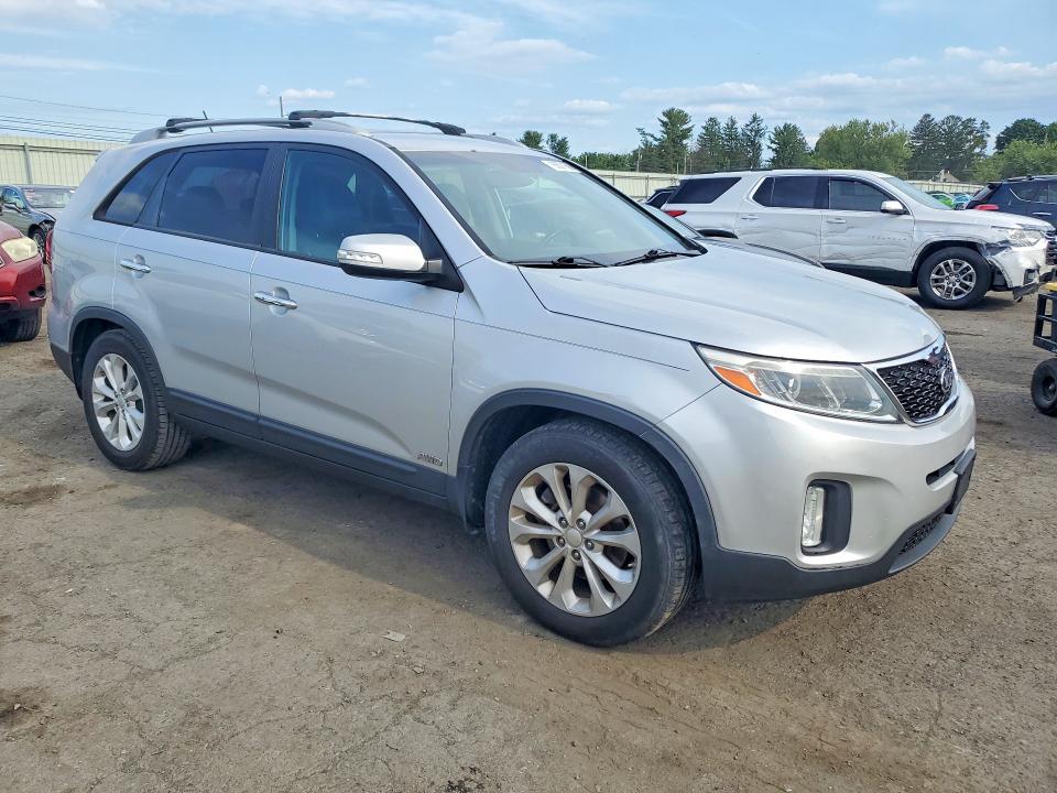 Photo 4 from auction – 2014 KIA SORENTO with VIN 5XYKUDA74EG489830