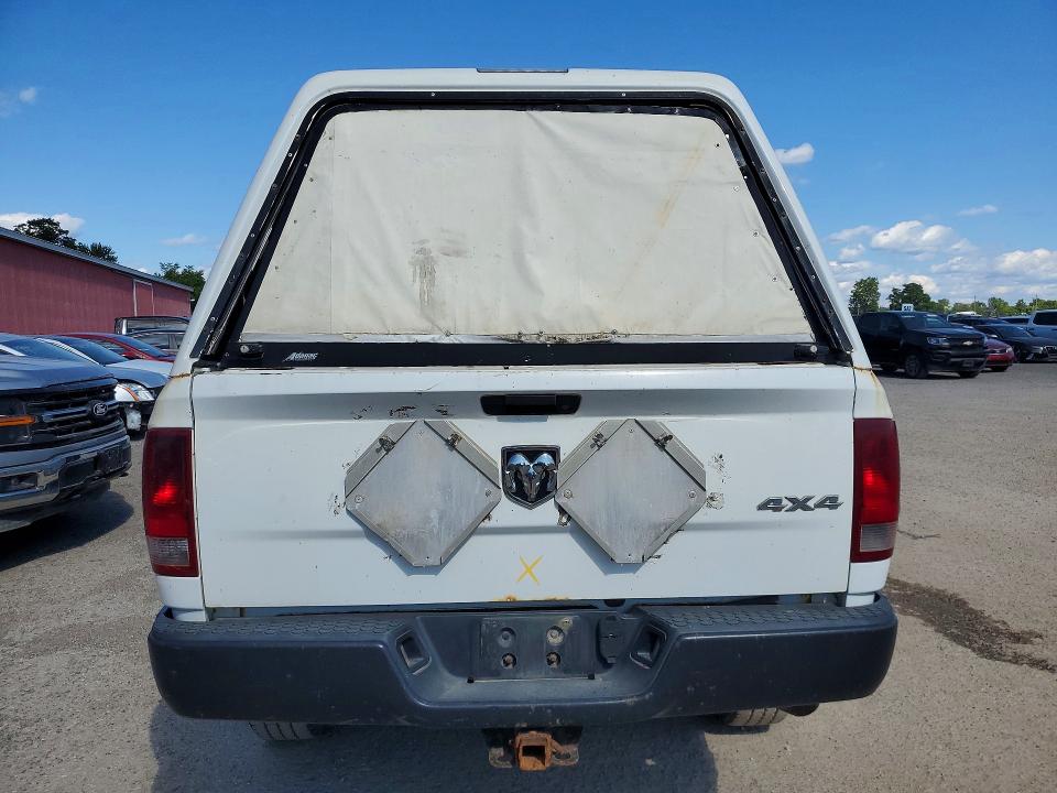 Photo 6 from auction – 2015 RAM 2500 with VIN 3C6TR5HT5FG680116