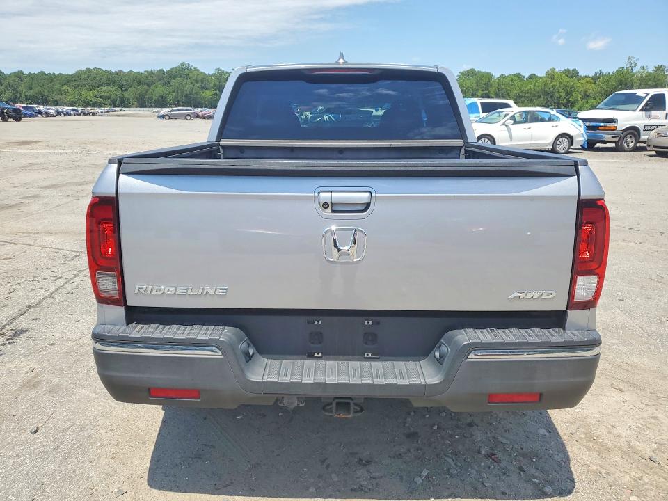 Photo 6 from auction – 2018 HONDA RIDGELINE with VIN 5FPYK3F15JB006708