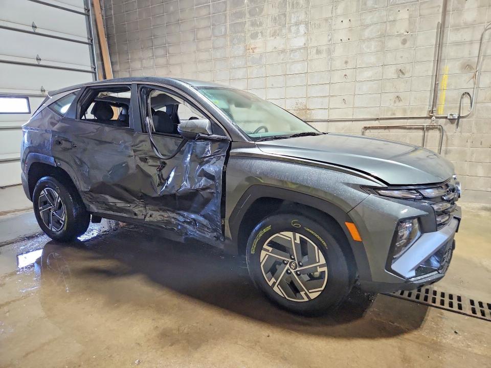 Photo 4 from auction – 2026 HYUNDAI TUCSON with VIN KM8JADD10TU410088