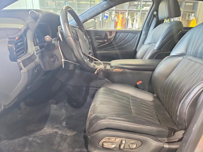 Photo 7 from auction – 2018 LEXUS LS with VIN JTHC5LFF3J5004106