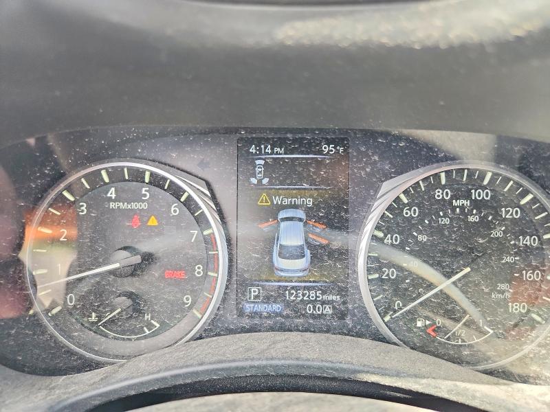 Photo 9 from auction – 2018 INFINITI Q50 with VIN JN1EV7AR2JM444197