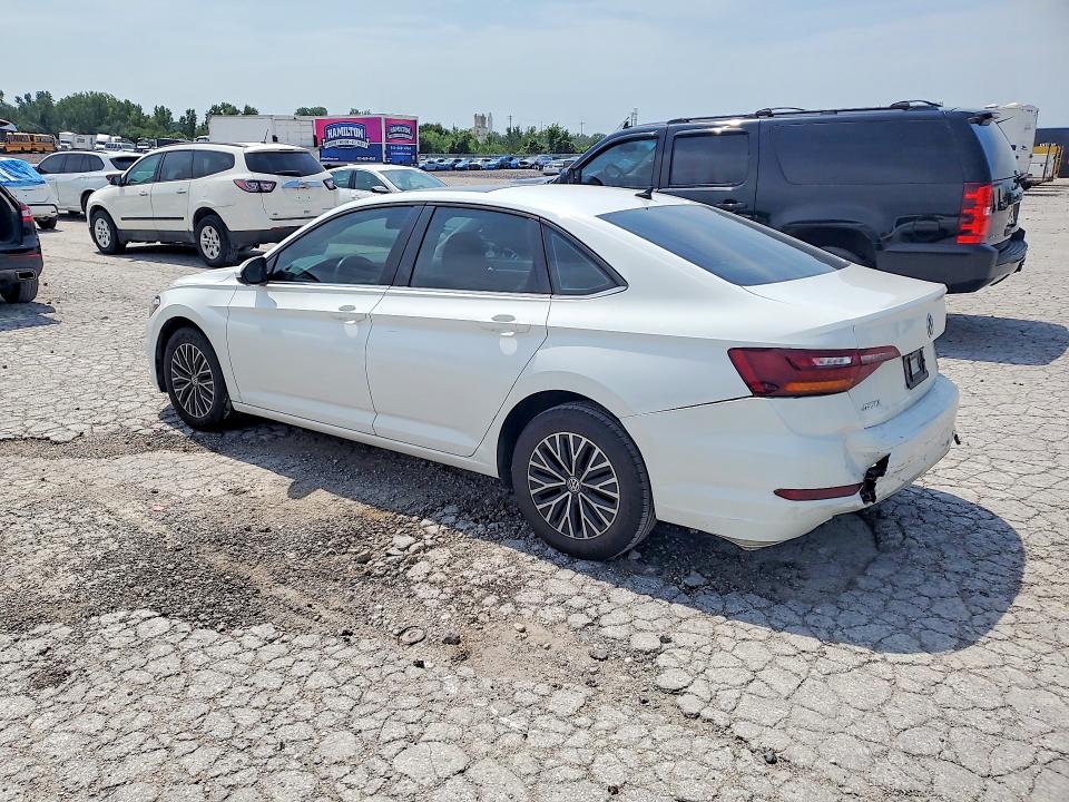 Photo 2 from auction – 2019 VOLKSWAGEN JETTA with VIN 3VWC57BU4KM069066