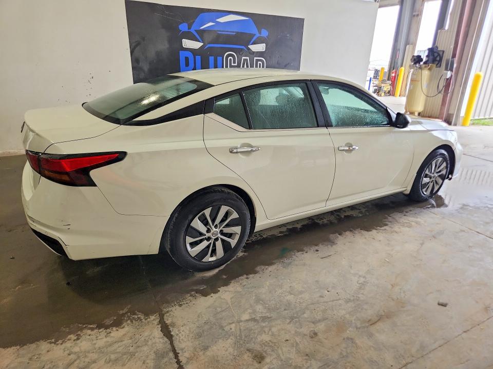 Photo 3 from auction – 2024 NISSAN ALTIMA with VIN 1N4BL4BV8RN436701
