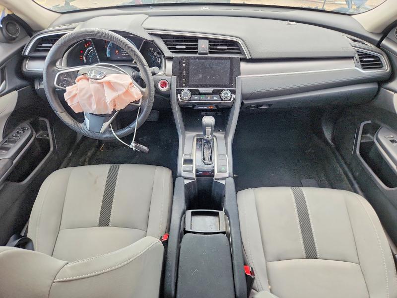 Photo 8 from auction – 2017 HONDA CIVIC with VIN 19XFC2F70HE073664
