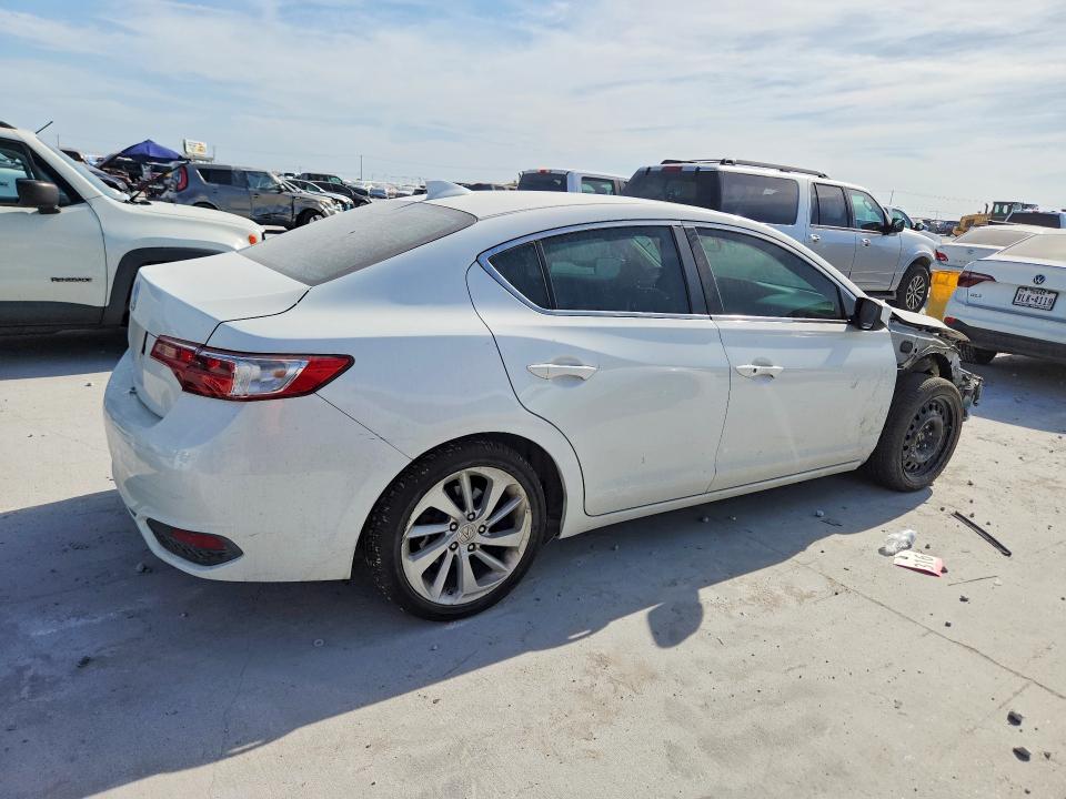 Photo 3 from auction – 2017 ACURA ILX with VIN 19UDE2F33HA014627