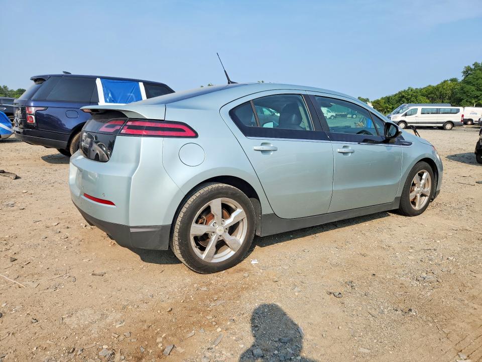 Photo 3 from auction – 2012 CHEVROLET VOLT with VIN 1G1RB6E44CU123404