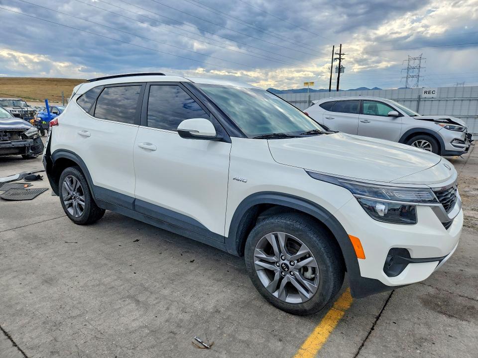Photo 4 from auction – 2021 KIA SELTOS with VIN KNDEUCAA4M7233220