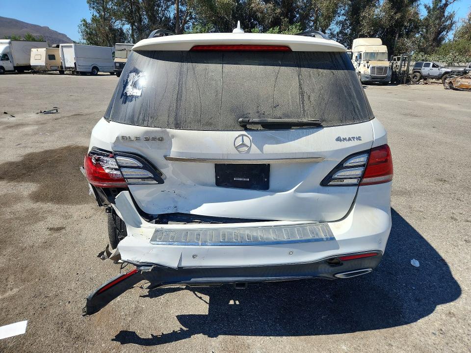 Снимка 6 от търг – 2017 MERCEDES-BENZ GLE с VIN 4JGDA5HB7HA930738