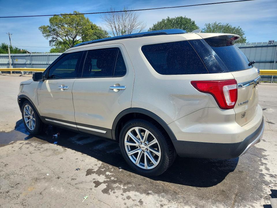 Photo 2 from auction – 2017 FORD EXPLORER with VIN 1FM5K7F8XHGE19154