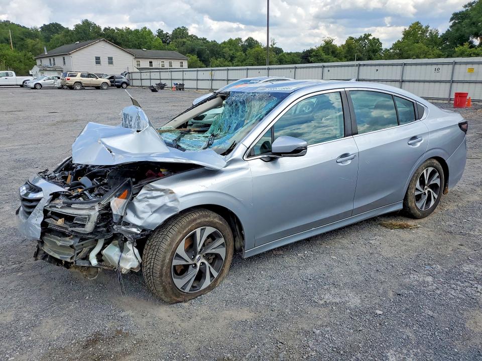 SUBARU LEGACY 2020 with VIN 4S3BWAC68L3025938 - Photo from auction