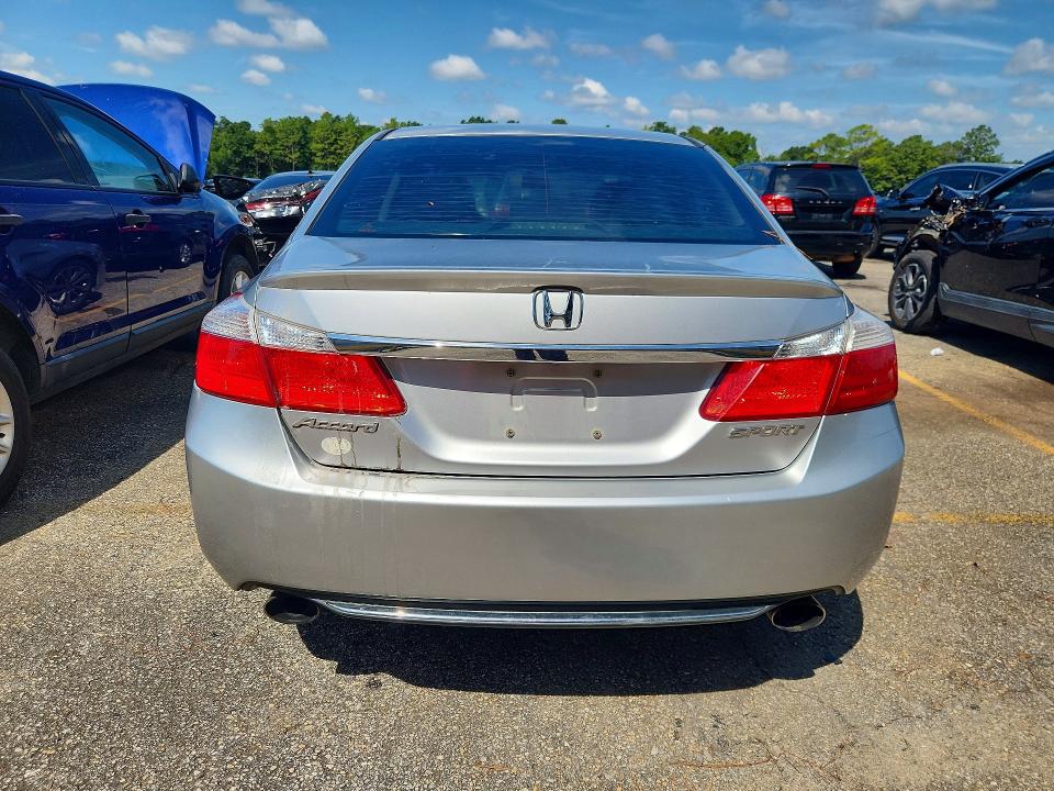 Photo 6 from auction – 2013 HONDA ACCORD with VIN 1HGCR2F50DA011244