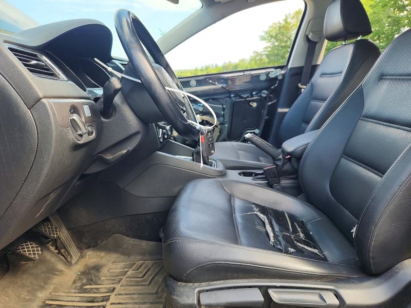 Photo 7 from auction – 2015 VOLKSWAGEN JETTA with VIN 3VW3A7AJXFM321301