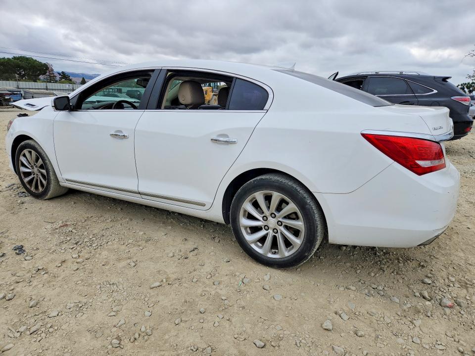 Photo 2 from auction – 2016 BUICK LACROSSE with VIN 1G4GB5G33GF248977