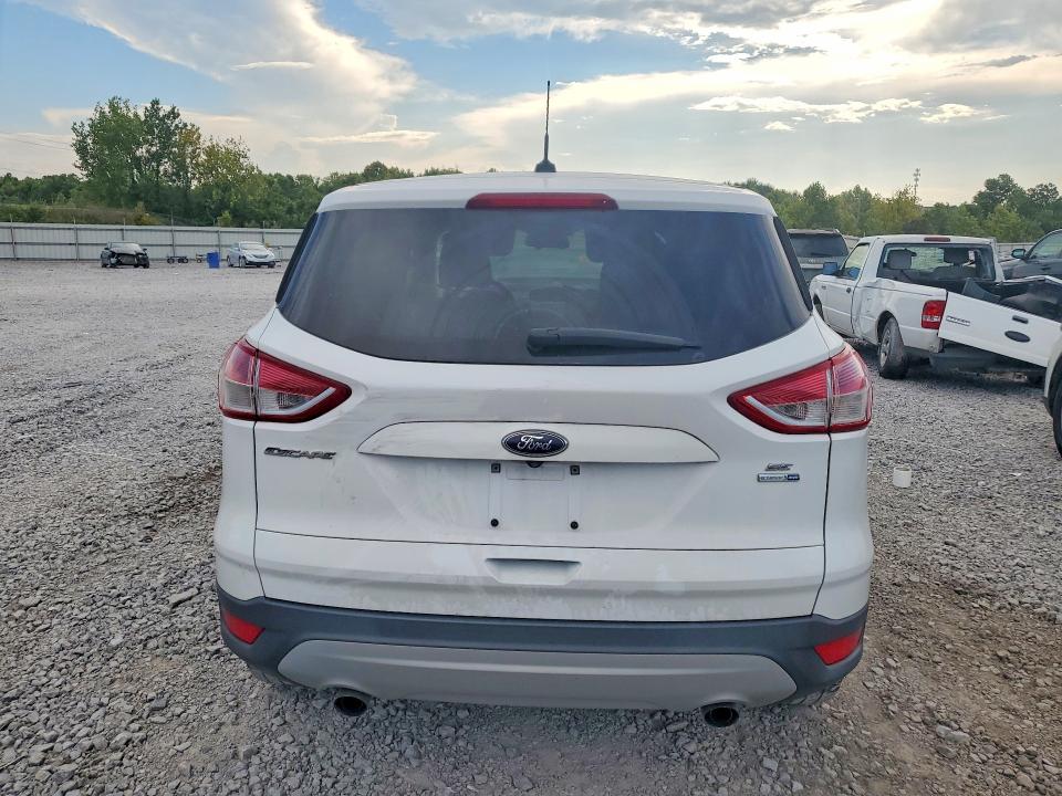 Photo 6 from auction – 2016 FORD ESCAPE with VIN 1FMCU9GX3GUC84134